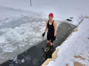 Tina Deeken schwimmt sich frei mit Behinderung