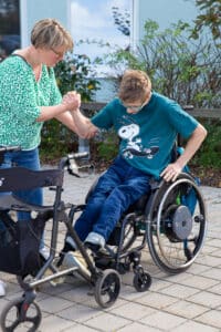 Bei der infantilen Zerebralparese kann das Leben durch Therapien unterstützt werden